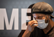 Lë burgun me “xhepat plotë”, Ronaldinho fiton 700 mijë euro. Ja cila është arsyeja