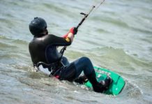 Në det prej disa orësh, policia e Fierit shpëton serfistin aventurier