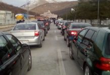 Emigrantët ikin pas festave, do qëndrojnë në karantinë në Greqi dhe Itali