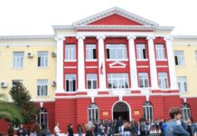 A do të rikthehen studentët në auditore? Fakulteti i Historisë dhe Filologjisë jep njoftimin e rëndësishëm: Ja kur pritet të rinis mësimi