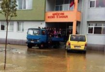 Përmbytjet/ Kërpaçi: Nxënësit u rikthyen në shkollë me kushte skandaloze!