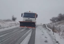 Kukësi zbardhet nga dëbora/ Rënie gurësh dhe inertesh në disa akse