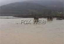 Situatë kritike/ Lumi Vjosa rrezikon të dalë nga shtrati, rritet sërish niveli i prurjeve