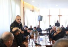 Përplasjet me qeverinë për projektet në Vlorë, Meta reagon nga Selenica: Të ndërtohet rruga menjëherë