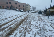 Dëbora zbardh Shishtavecin, në Valbonë shiu sjell rrëshqitje dherash