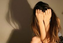 Shokuese në Ksamil/ Njerku përdhunon për dy vjet me radhë vajzën 14 vjeçe
