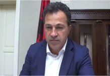 Niko Peleshi “lë nam” në konferencën me Ramën: Fshati Obot është përmbytur si gjithmonë, doja të thoja është rrethuar me ujë (Zbulon datën me reshje të dendura dhe zonat e rrezikuara)