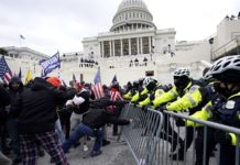 Shkon në 5 numri i të vdekurve si pasojë e protestave në ‘Capitol Hill’, ndërron jetë në spital efektivi i policisë