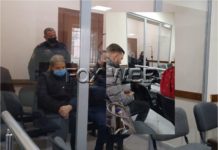 PAMJET NGA SEANCA/ Tirja shfaqet ‘e penduar’, në minutat e fundit e braktis edhe avokati, vendimi i gjykatëses