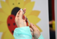 Akti normativ për vaksinën/ Qeveria: Me kërkesë të Pfizer detajet e kontratës mbahen sekret