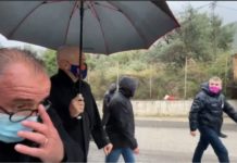 “Obobobo 10 mijë dollarë për një foto”/ Rama shfaqet me xhup 3 mijë dollarë në Vlorë, nuk mbeten pas as 2 vartësit e tij