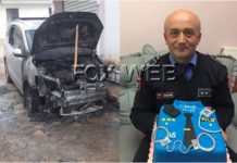 I dogjën makinën në pragun e shtëpisë policit të antiterrorit, zbulohet pista kryesore e hetimeve, edhe gruaja punonte… (foto+detaje)