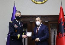 “Defender Europe 21”, Peleshi pret gjeneralin amerikan: Të nderuar që presim një nga stërvitjet më të mëdha në Evropë
