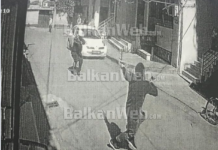 Momenti kur i shumëkërkuari për vrasje Orges Bilbili i drejton pistoletën policit