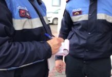 Nuk zbatuan masat antiCOVID/ Gjobitet përfaqësuesi i partisë politike dhe pronari i një lokali në Kuçovë