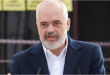 ‘E kam pasur në kokë qëkur kam qenë kryetar Bashkie’, Rama bën fushatë përpara Kim: Qeveria e parë donte ta bënte Piramidën Teatër, i vodhën edhe pllakat