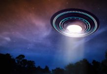 “Planeti po shuhet”, habit qytetari nga Ura Vajgurore: ‘Profeti’ që flet me UFO-t ka mbushur qytetin me shkrime të frikshme (FOTO)