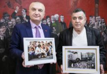 Me djalin tre muajsh, çau muret me ‘Skodën’ e tij, Meta takon heroin e ”2 Korrikut”: Mund të shkonte drejt vdekjes…