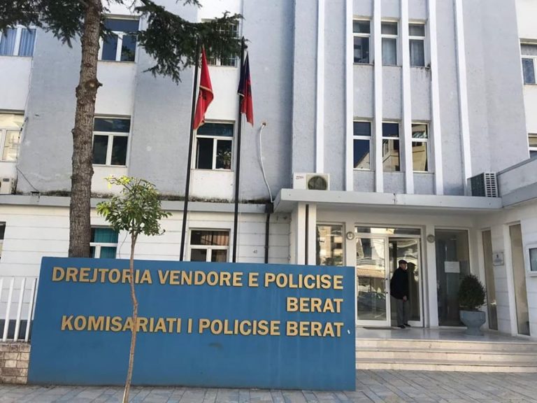 Berat/ Organizonin lojëra fati nëpërmjet celularit/ Vihen nën hetim 3 persona Berat/ Organizonin lojëra fati nëpërmjet celularit/ Vihen nën hetim 3 persona