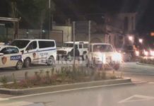 Sherri në lokalin në Berat, arrestohen tre vëllezërit, dhunuan një çift dhe efektivin e policisë që tentoi t’i ndante
