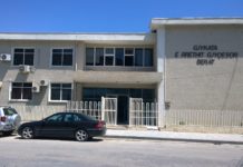 Goditën mjetin e Policisë dhe hodhën drogën, Gjykata e Beratit jep arrest me burg për 3 të rinjtë