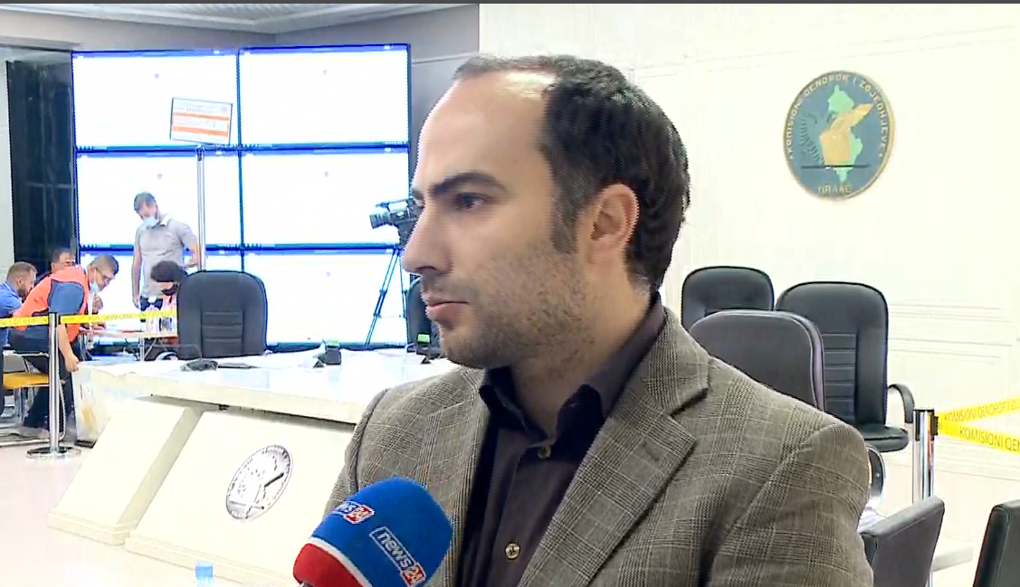 Rinumërohen gjysma e kutive në Berat, anëtari i KAS: LSI ka rritje e PS rënie të lehtë, ja në çfarë ore përfundon procesi