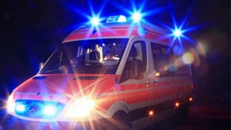 LAJM I FUNDIT/ U transportua me urgjencë në spital sepse nuk ndihej mirë, ndërron jetë adoleshentja LAJM I FUNDIT/ U transportua me urgjencë në spital sepse nuk ndihej mirë, ndërron jetë adoleshentja