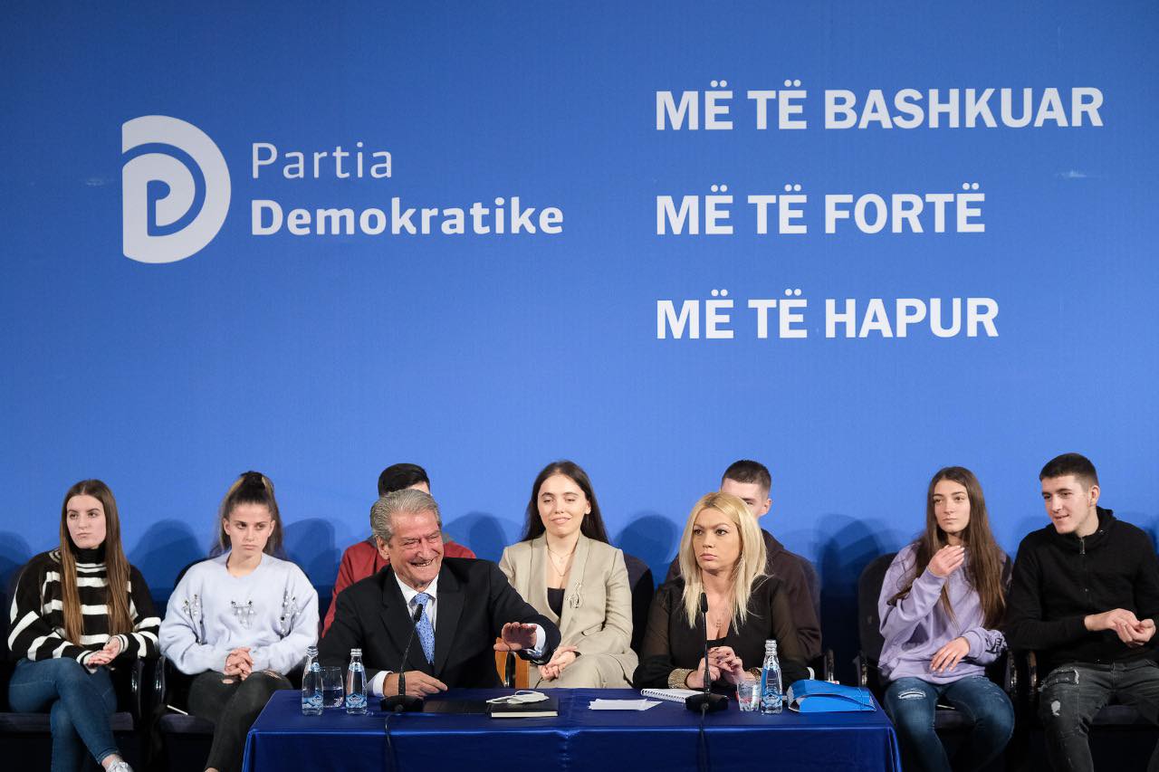 Berisha zhvendos “Foltoren” në Berat