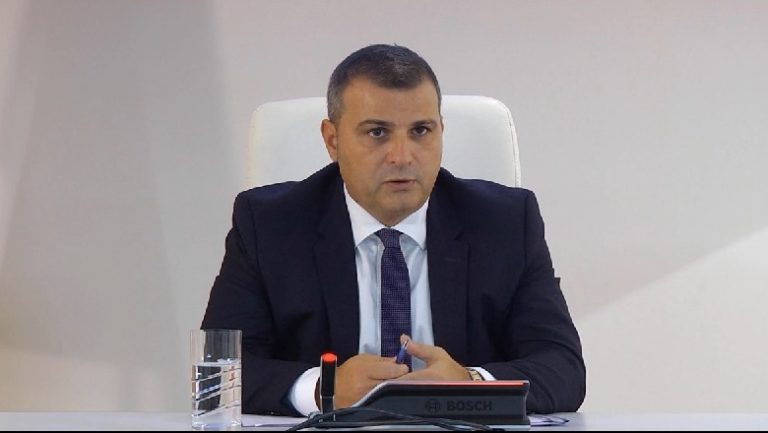 Sejko: Forcimi i lekut, pozitiv/ “Rënia e euros nga turizmi dhe rritja e eksporteve” Sejko: Forcimi i lekut, pozitiv/ “Rënia e euros nga turizmi dhe rritja e eksporteve”