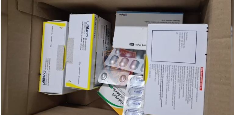 VIDEO/ Operacioni “Covid Time” vë në pranga 2 farmacistët, kontabandonin ilaçe kontabalndë pa pullë fiskale VIDEO/ Operacioni “Covid Time” vë në pranga 2 farmacistët, kontabandonin ilaçe kontabalndë pa pullë fiskale