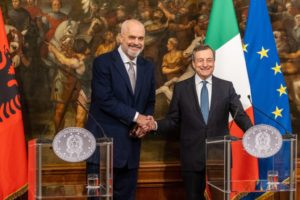 Integrimi i Shqipërisë në BE, Rama për gazetën italiane: Ne i kemi bërë detyrat e shtëpisë, tani varet nga BE, por nuk është çështje jetë a vdekje! Integrimi i Shqipërisë në BE, Rama për gazetën italiane: Ne i kemi bërë detyrat e shtëpisë, tani varet nga BE, por nuk është çështje jetë a vdekje!