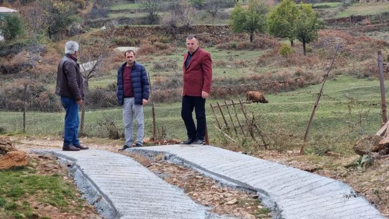 Kryebashkiaku i Bulqizës inauguron një rrugë që s’e keni parë kurrë ( FOTO)