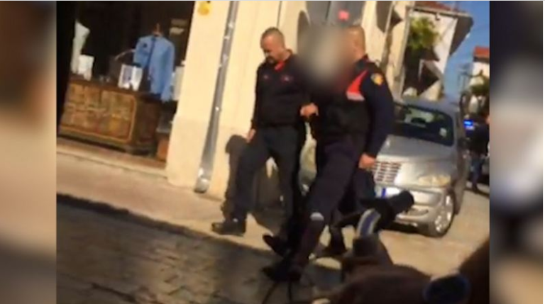 Rrihte vazhdimisht bashkëshorten dhe 2 fëmijët e mitur, arrestohet 52 vjeçari në Durrës