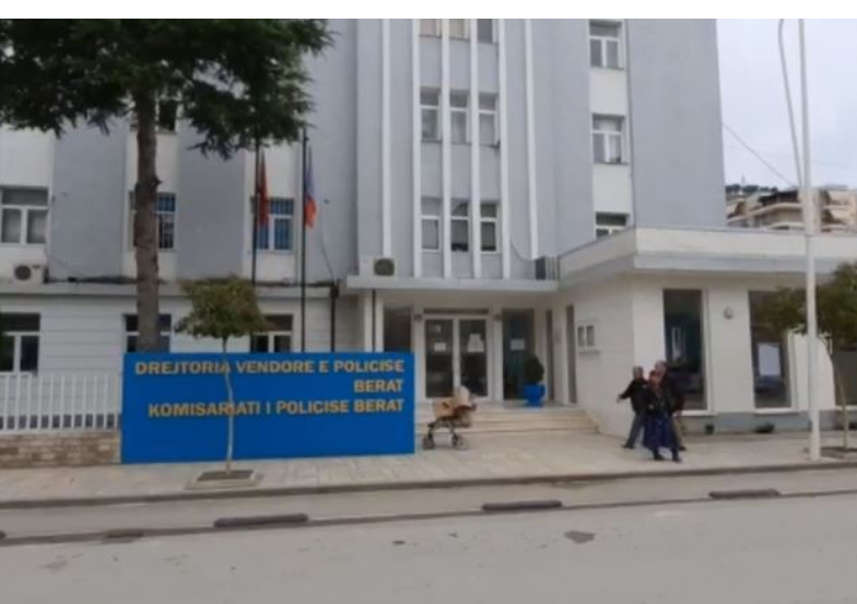 U gjet i vdekur në makinën e tij/ Detaje tronditëse: 63-vjeçari në Berat i zhytur në borxhe, u vethelmua me… (EMRI)