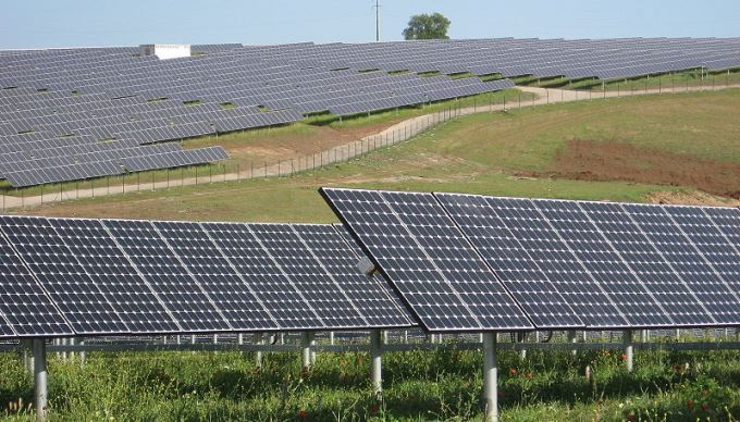 Aplikime për sisteme fotovoltaike/ Bizneset kërkojnë të investojne në energjinë e rinovueshme