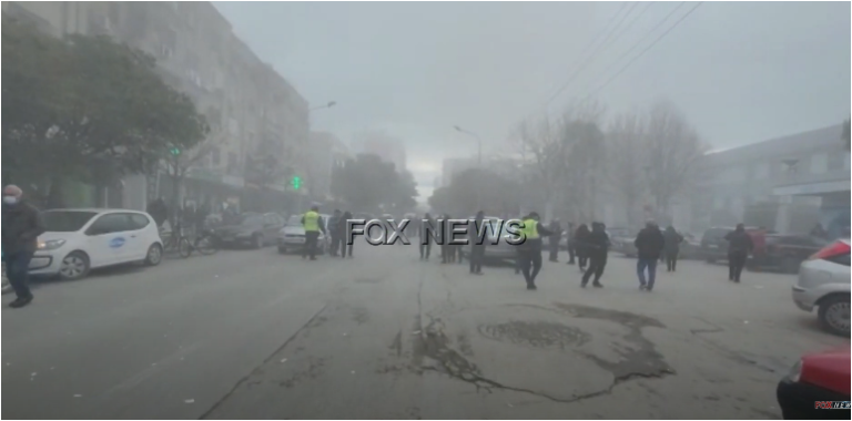 Video/ Pamje lufte nga shpërthimi i kontrolluar në Durrës, dëmtohen shtëpitë dhe bizneset përrreth Video/ Pamje lufte nga shpërthimi i kontrolluar në Durrës, dëmtohen shtëpitë dhe bizneset përrreth