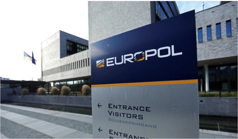 Europoli urdhërohet të fshijë të dhënat që nuk lidhen me krime