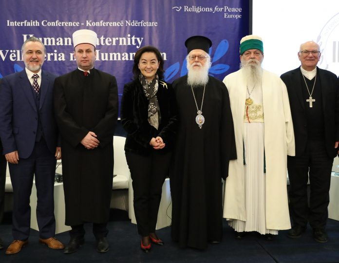 Kim: Aty ku Shqipëria është “lider botëror”…