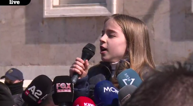 Protesta anti-Rama: minorenia, me fjalor burrash!