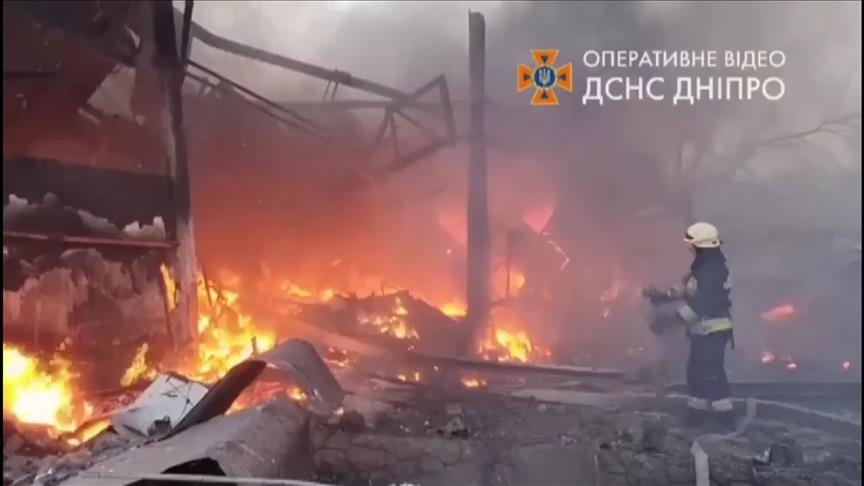 Qyteti ukrainas Dnieper në flakë pas sulmeve ajrore ruse