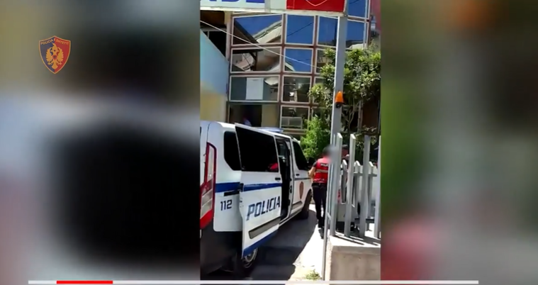 Policia parandalon një ngjarje të rëndë kriminale në një familje në Sarandë
