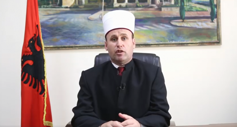 Urohet Kurban Bajrami/ Spahiu: Përkujtojmë sakrificën e madhe të profetit Ibrahim Urohet Kurban Bajrami/ Spahiu: Përkujtojmë sakrificën e madhe të profetit Ibrahim