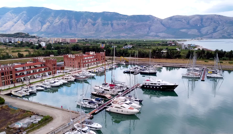 Velierat mbushin “Marina Orikum”/ Zhvillohet gara e parë ndërkombëtare me barka me vela nga Brindizi në Vlorë