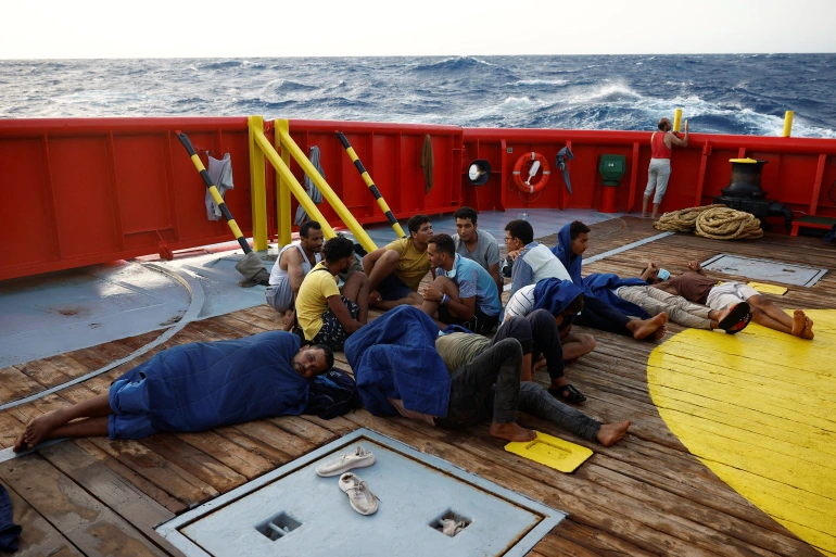 Kontrabandistët në Libi vranë 15 emigrantë