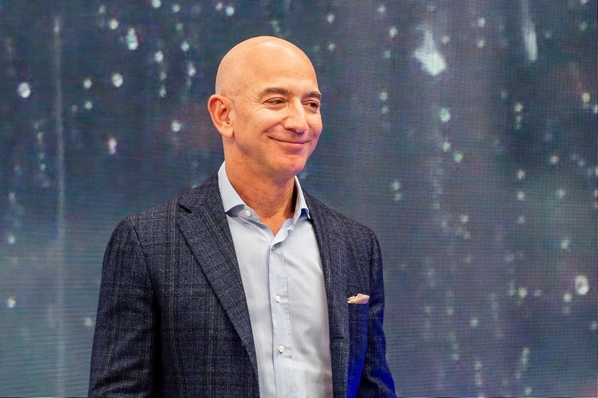 Ç’bën një miliarder kur… del në pension? Një ditë me Jeff Bezos