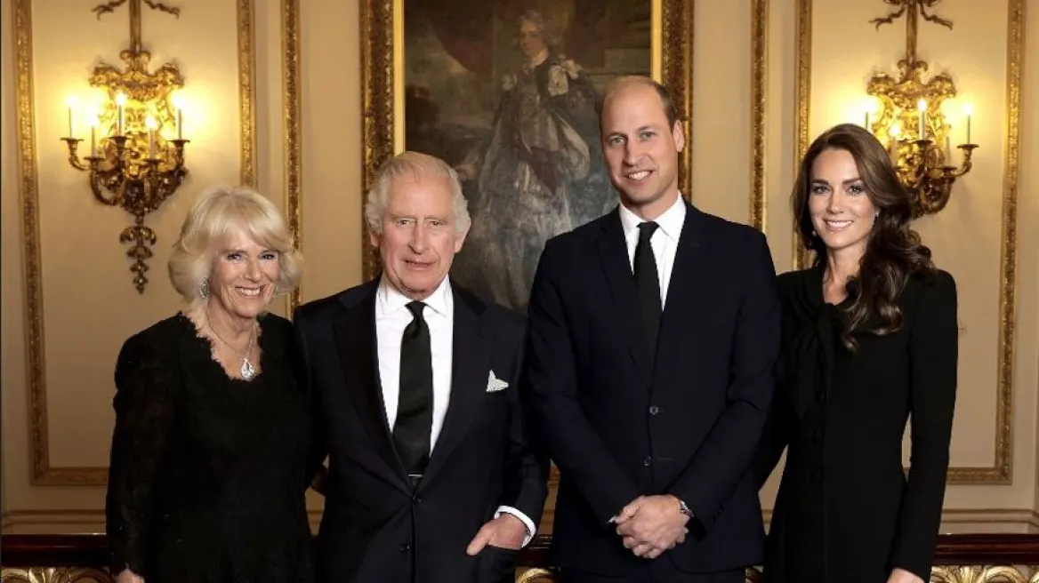 Fotoja zyrtare e Charles, William dhe Kate në “zemrën” e monarkisë