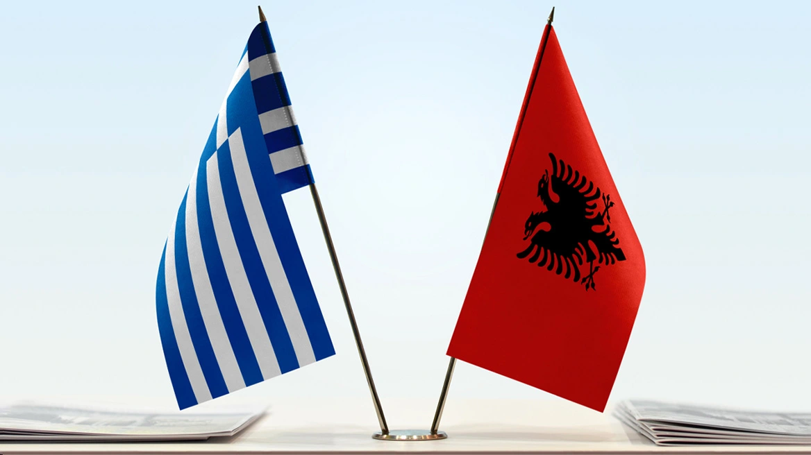 Media greke: Ja si na shohin shqiptarët