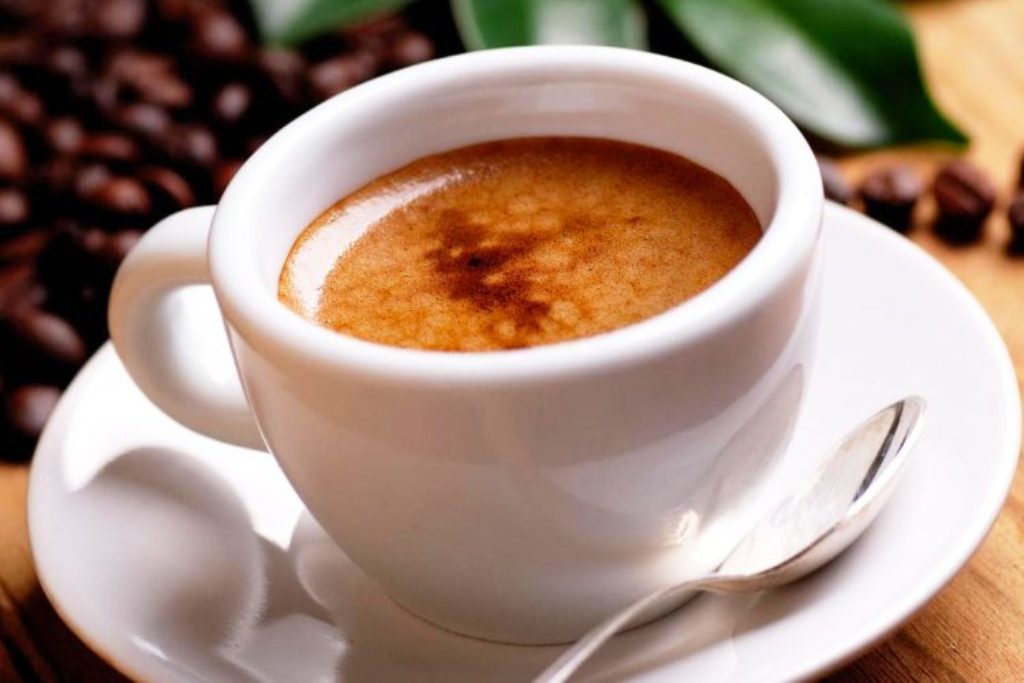 Sa kafe duhet të pimë në ditë?