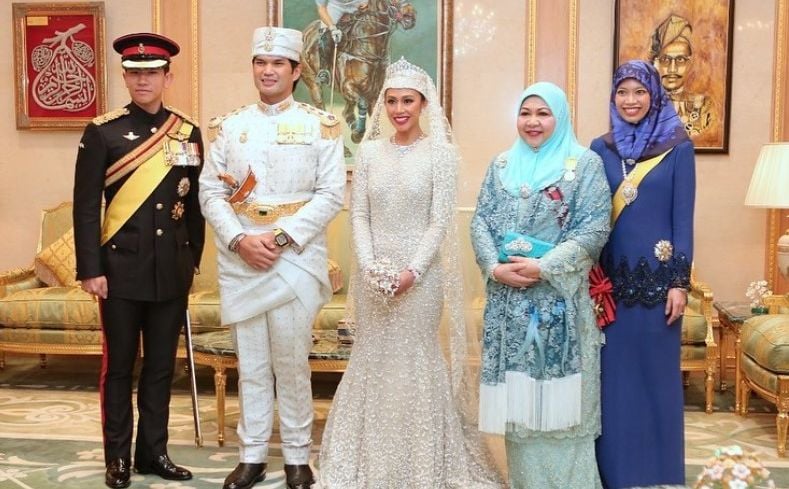 Brunei: dasëm me qumësht dallëndysheje
