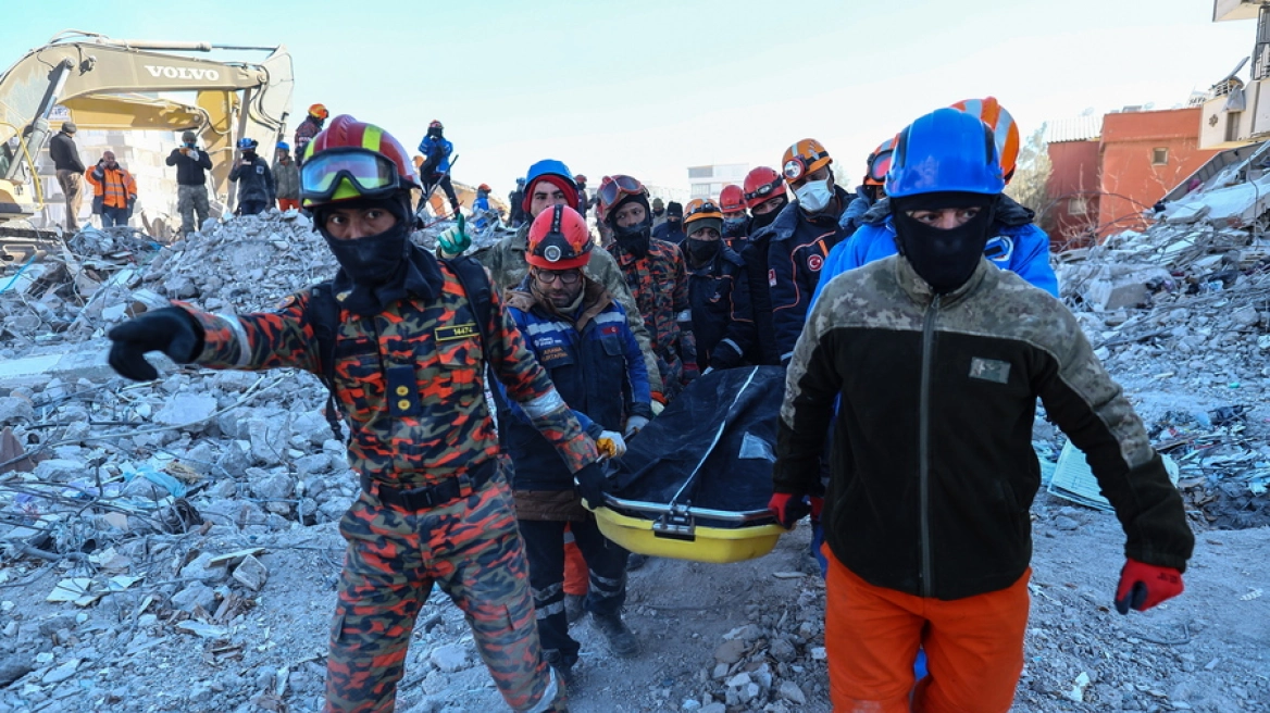 Tërmeti në Turqi: 10-vjeçarja, e gjallë pas 185 orësh